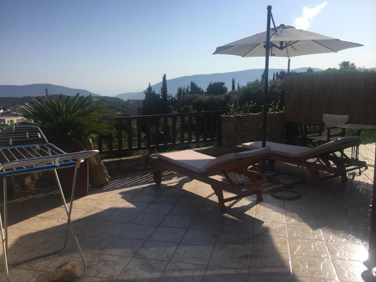 Vervekis Apartments Fiskardo Bagian luar foto