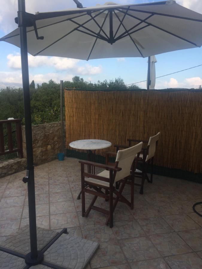 Vervekis Apartments Fiskardo Bagian luar foto