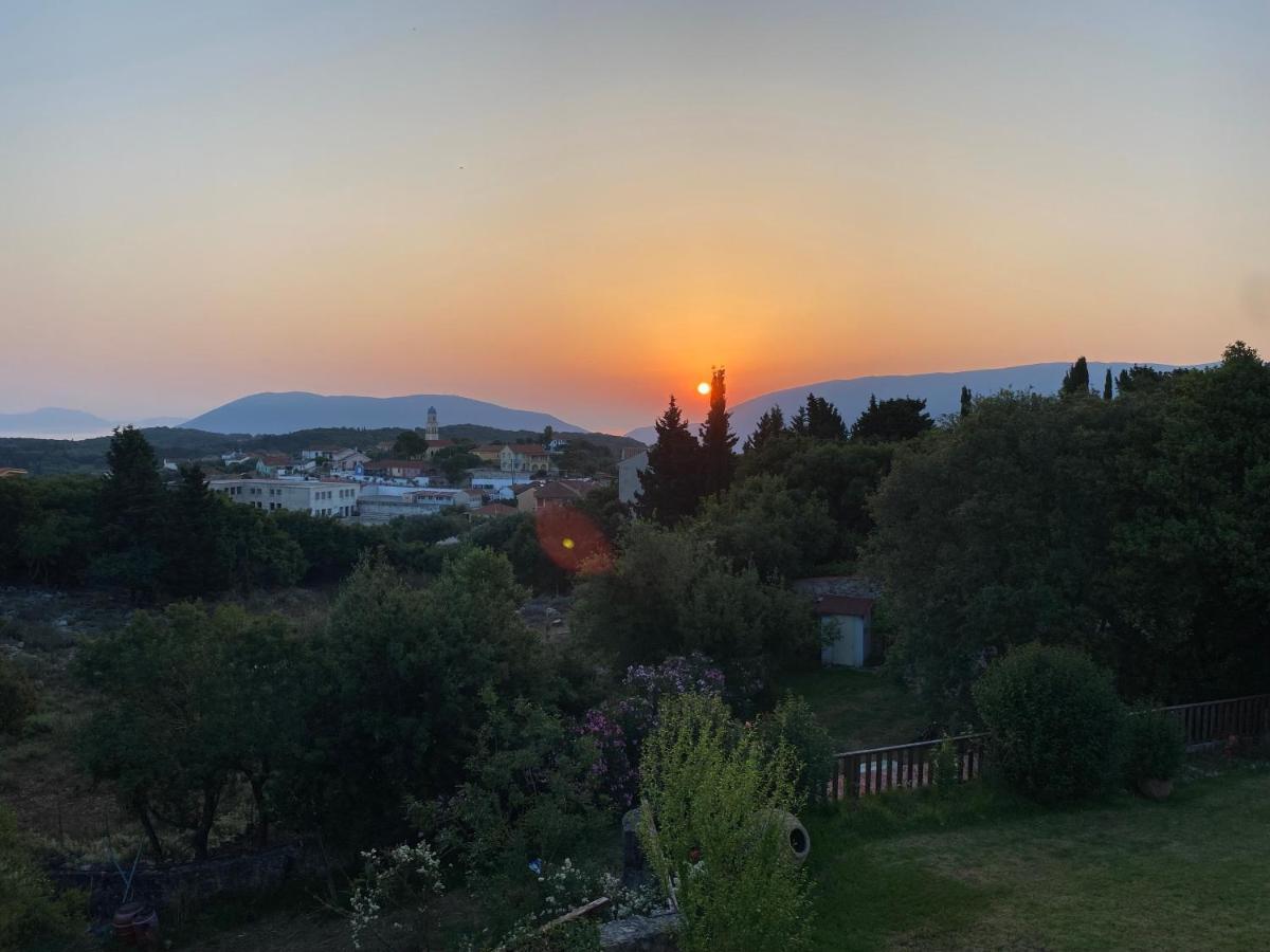 Vervekis Apartments Fiskardo Bagian luar foto