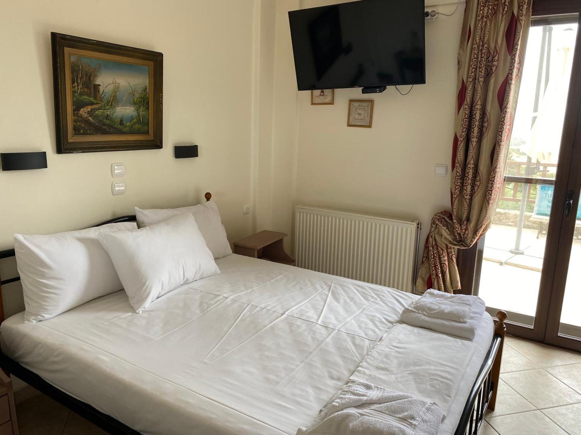 Vervekis Apartments Fiskardo Bagian luar foto