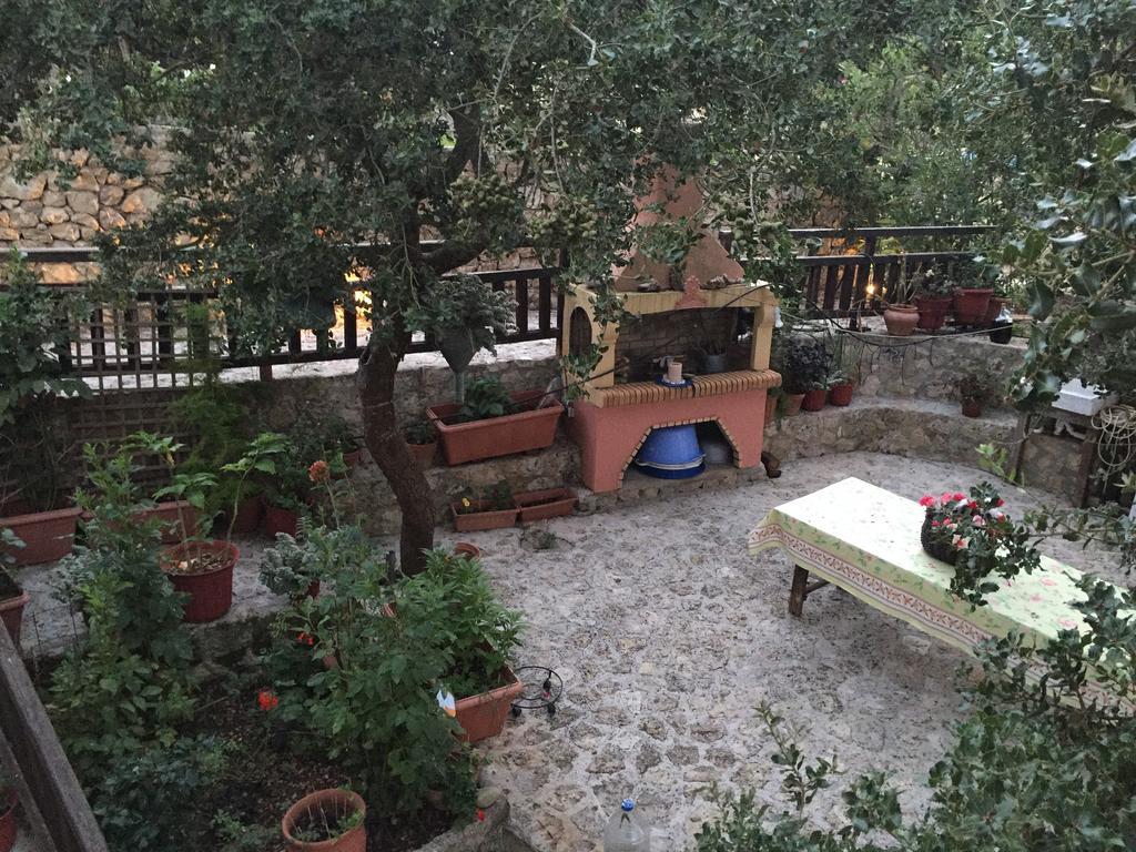 Vervekis Apartments Fiskardo Bagian luar foto