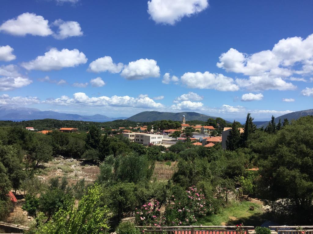 Vervekis Apartments Fiskardo Bagian luar foto
