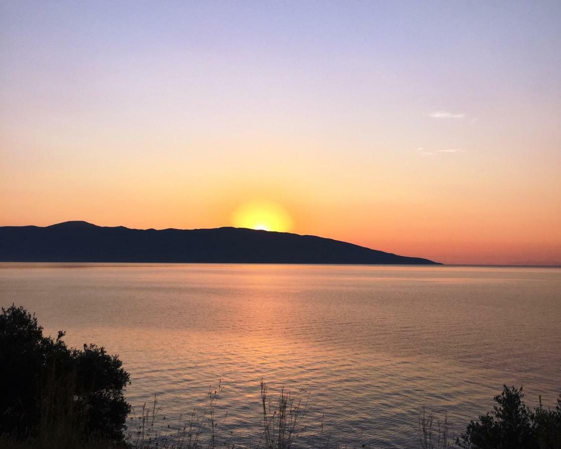 Vervekis Apartments Fiskardo Bagian luar foto