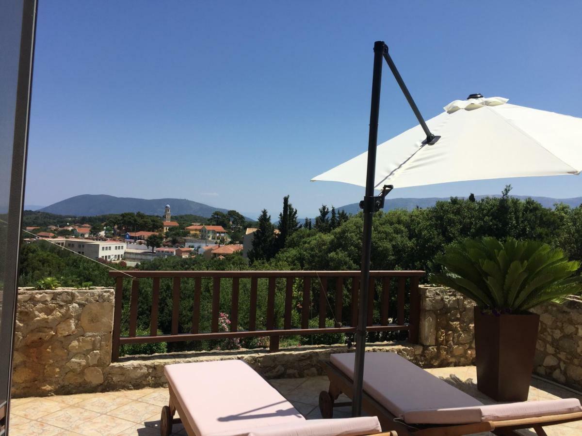 Vervekis Apartments Fiskardo Bagian luar foto